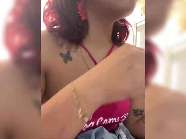 SeleneMiiller webcam