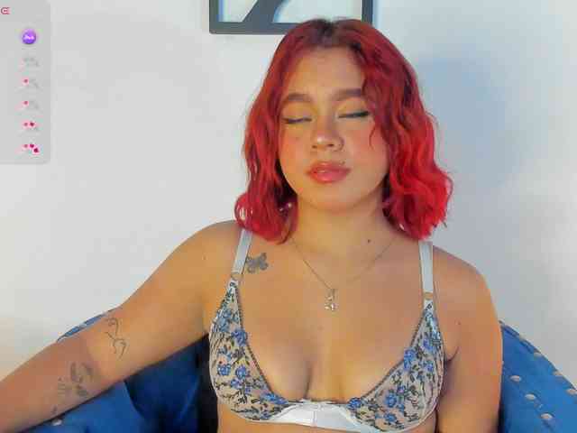 SeleneMiiller webcam