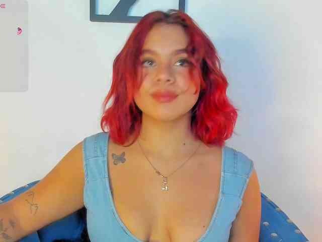 SeleneMiiller webcam