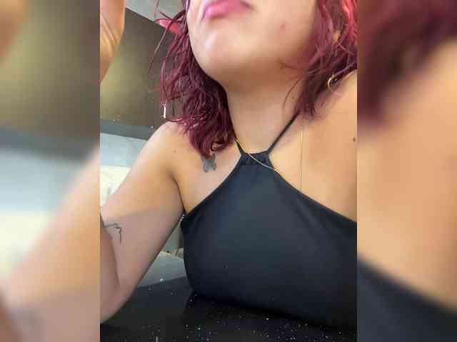 SeleneMiiller webcam