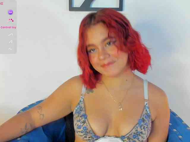 SeleneMiiller webcam