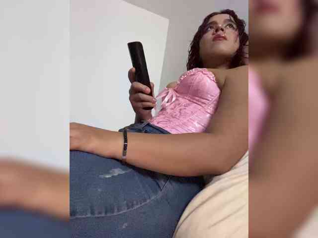 SeleneMiiller webcam