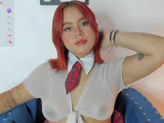 SeleneMiiller webcam