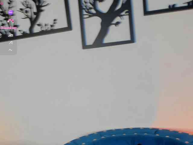 SeleneMiiller webcam