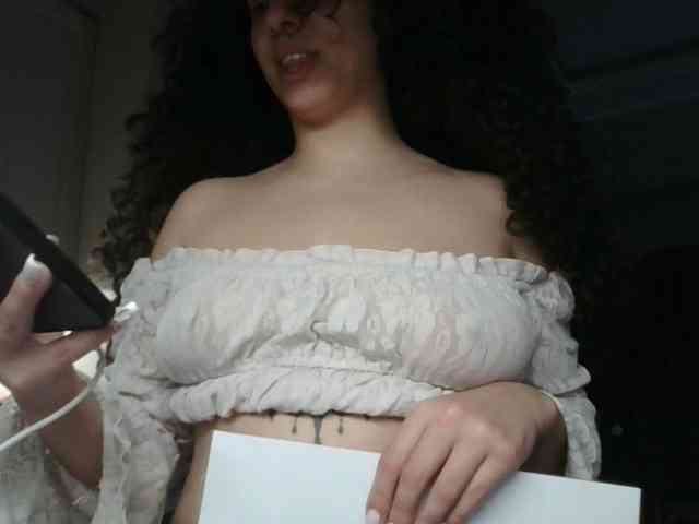 CleopatraVodos webcam