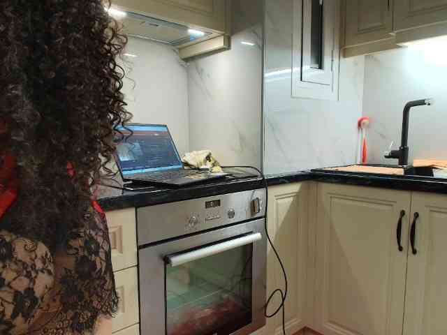 CleopatraVodos webcam