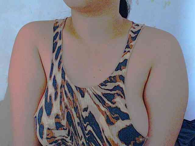 XXXsweetpussyXXX webcam