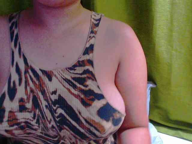 XXXsweetpussyXXX webcam