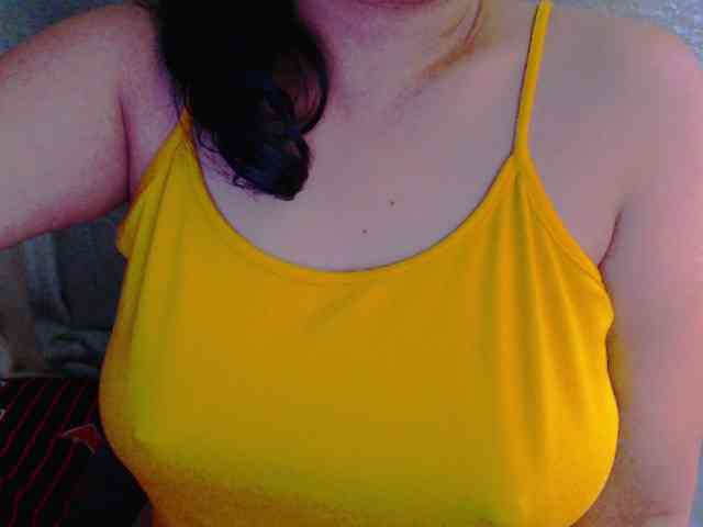 YourAsianPussy webcam