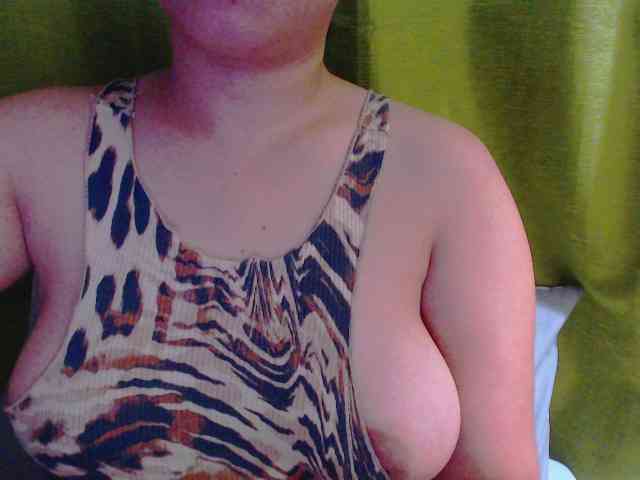 XXXsweetpussyXXX webcam