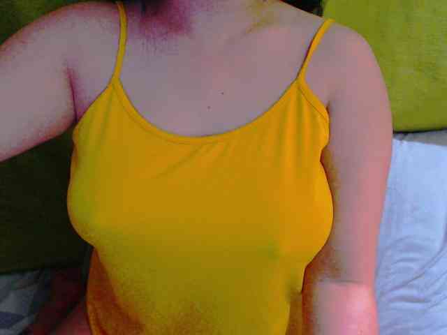 XXXsweetpussyXXX webcam