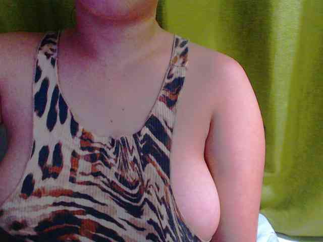 XXXsweetpussyXXX webcam