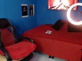 Bellacrespa Porn Show