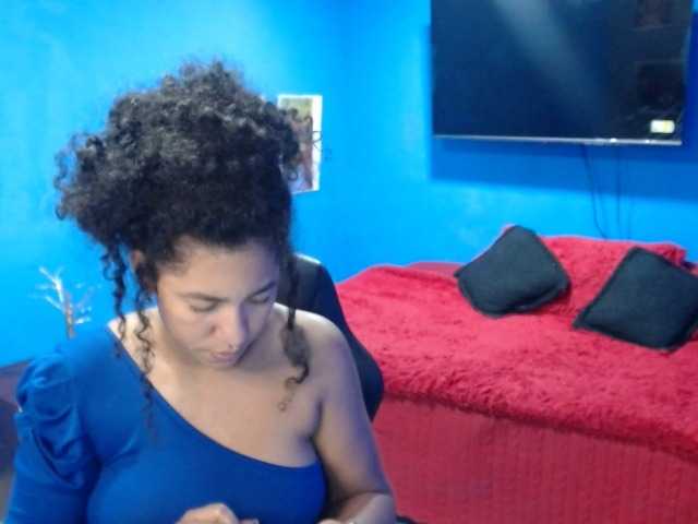  Bellacrespa chat room