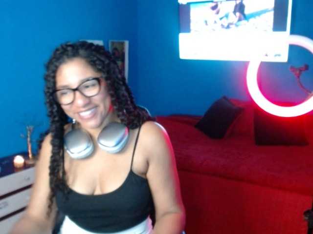  Bellacrespa chat room