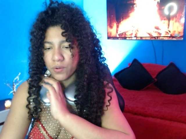  Bellacrespa chat room