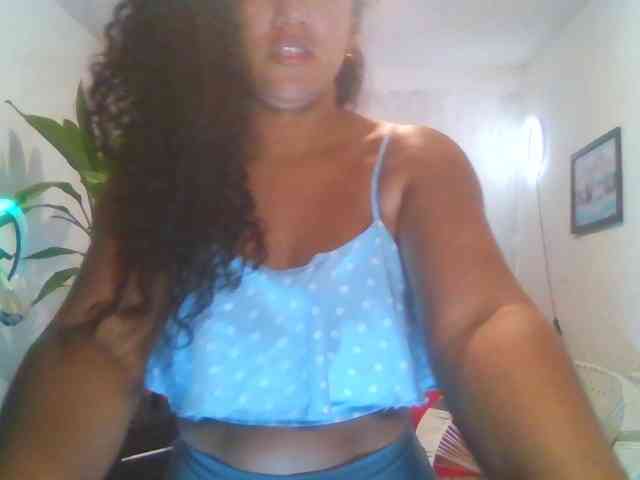 Bellacrespa Live Webcam on BongaCams