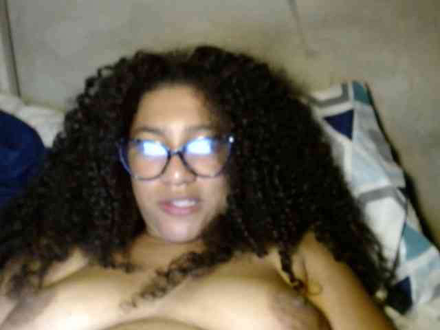 Bellacrespa Live Webcam on BongaCams