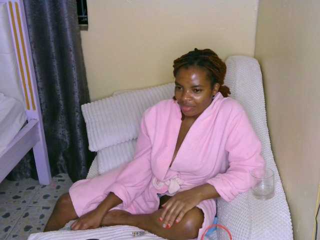 Cece-16 — hey daddy...all yours taurus here...please tip in public....tips,follows and love much apreciated