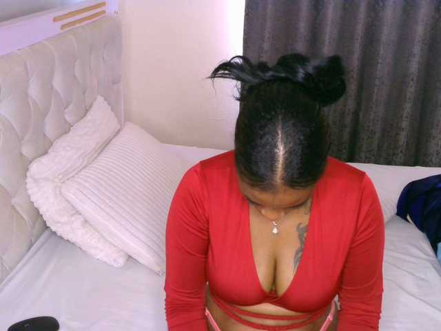 Cece-16's BongaCams show and profile