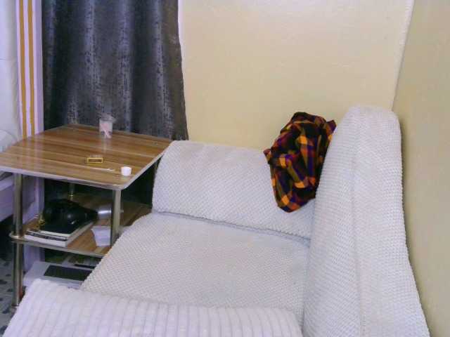 Cece-16's BongaCams show and profile