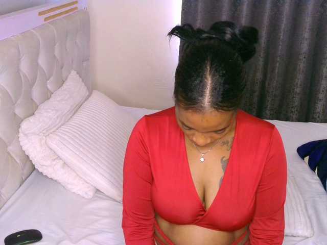 Cece-16's BongaCams show and profile