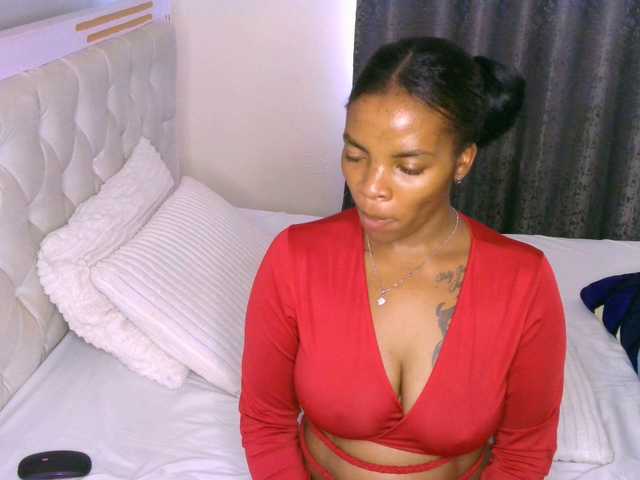 Cece-16's BongaCams show and profile