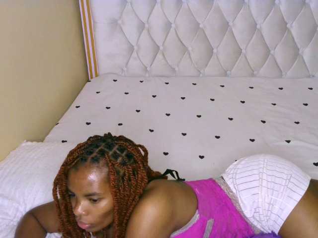 Cece-16's BongaCams show and profile