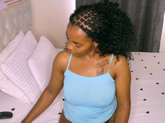 Cece-16's BongaCams show and profile