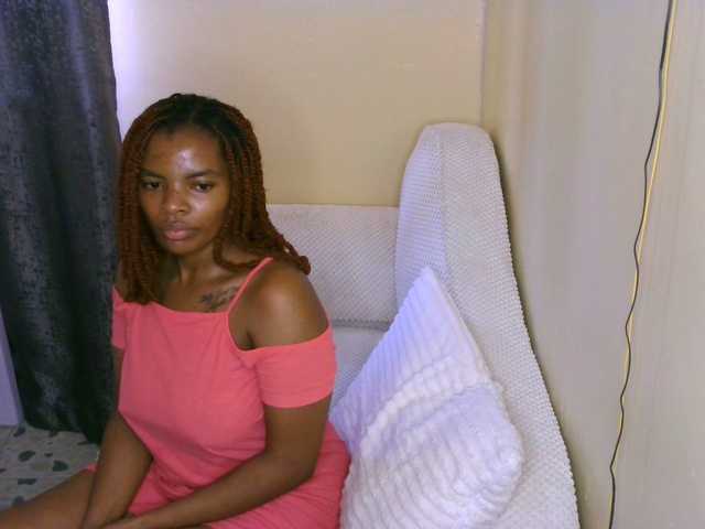 Cece-16's BongaCams show and profile