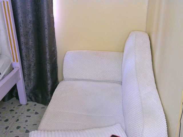 Cece-16's BongaCams show and profile