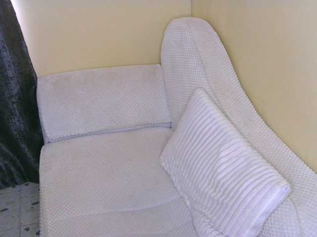 Cece-16's BongaCams show and profile