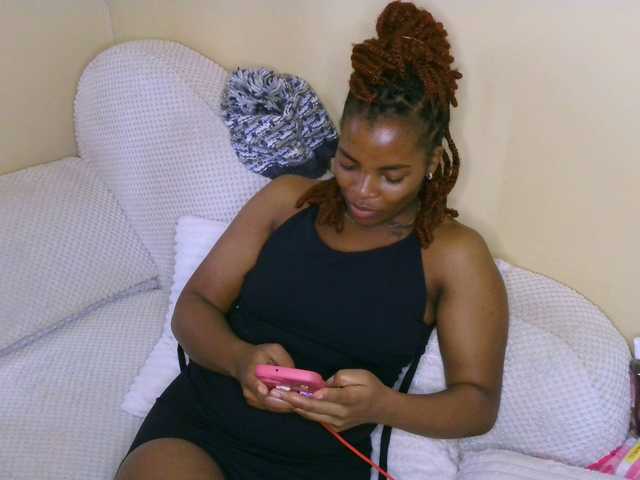 Profile and Statistics for Cece-16 on BongaCams