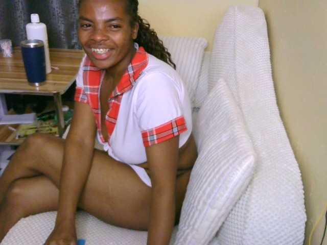 Cece-16's BongaCams show and profile