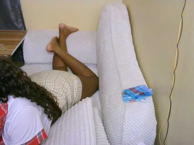 Cece-16's BongaCams show and profile