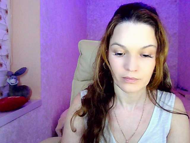 smilesss's BongaCams show and profile