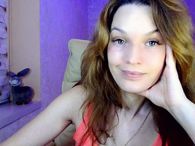 smilesss's BongaCams show and profile