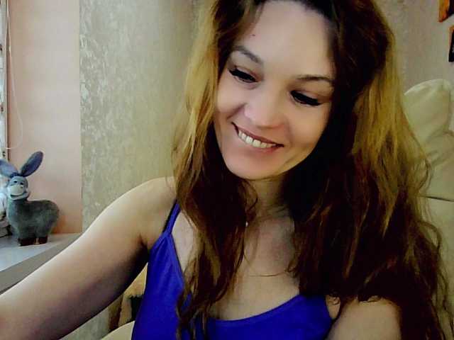 smilesss's BongaCams show and profile