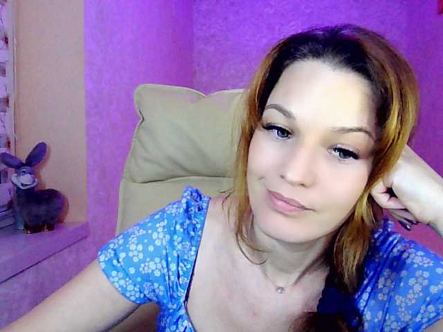 smilesss's BongaCams show and profile