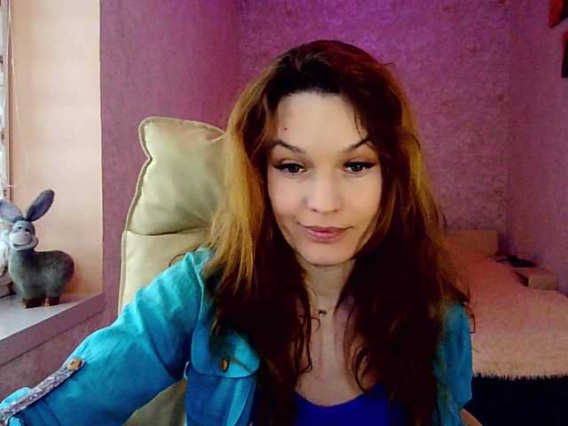 smilesss's BongaCams show and profile