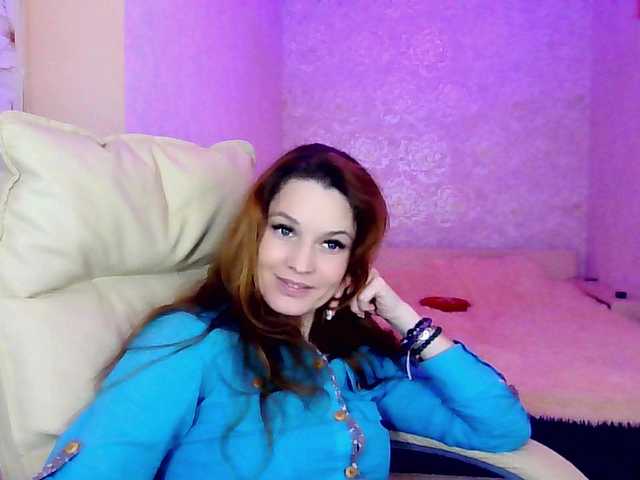 smilesss's BongaCams show and profile