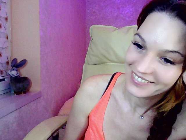 smilesss's BongaCams show and profile