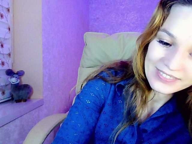 smilesss's BongaCams show and profile