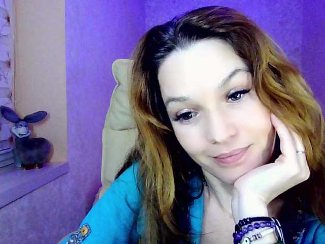 smilesss's BongaCams show and profile