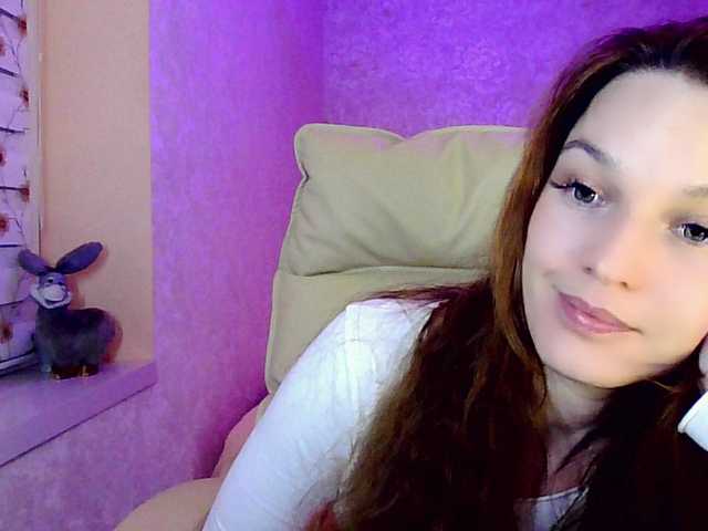 smilesss's BongaCams show and profile