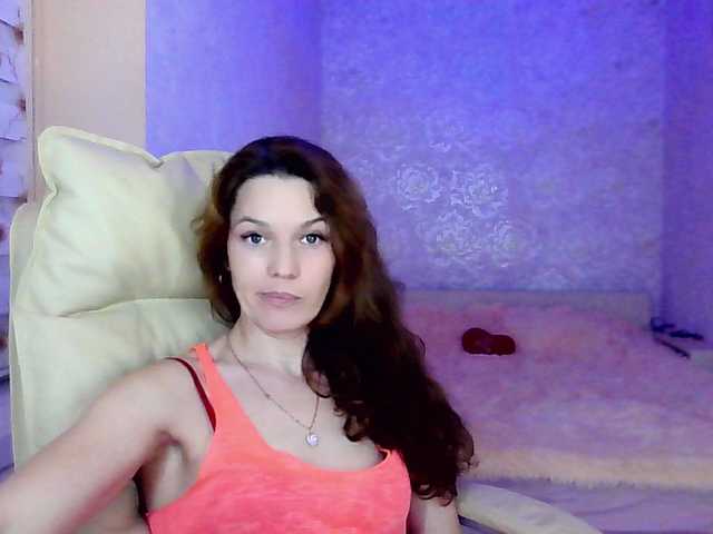 smilesss's BongaCams show and profile