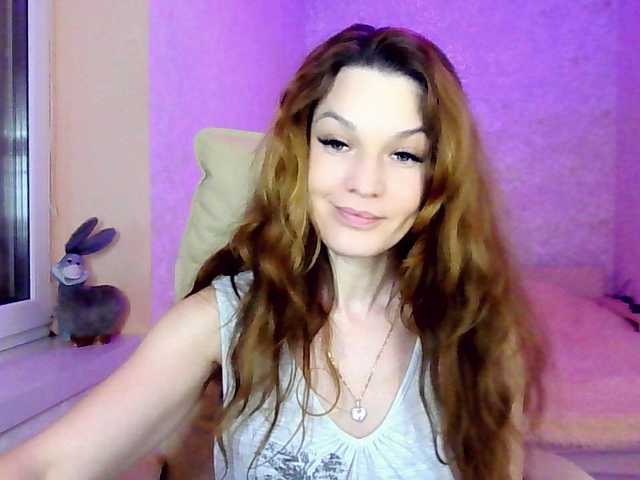 smilesss's BongaCams show and profile