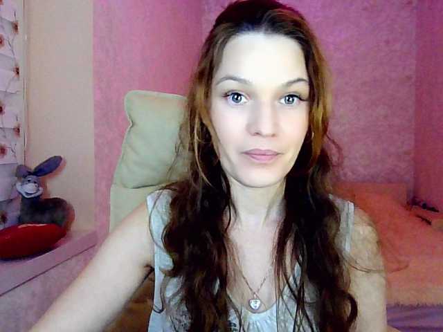 smilesss's BongaCams show and profile