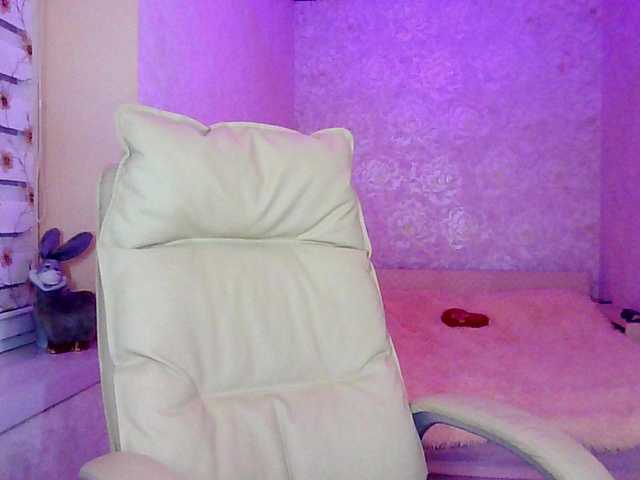 smilesss's BongaCams show and profile