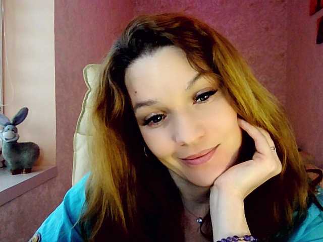 smilesss's BongaCams show and profile